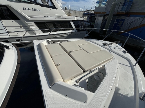 2023 Boston Whaler 405 Conquest, 