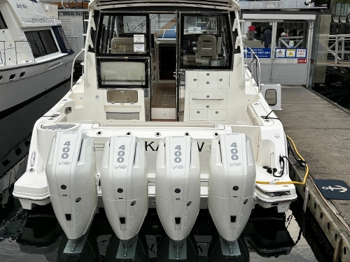 2023 Boston Whaler 405 Conquest, 