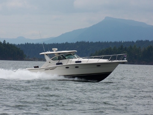 2003 Tiara Yachts 3800 Open, Running