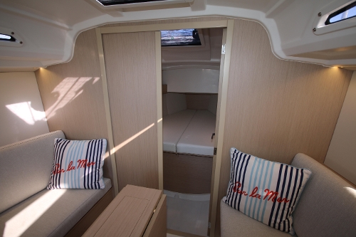 2022 Beneteau Oceanis 30.1, 