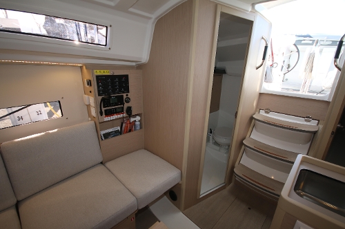 2022 Beneteau Oceanis 30.1, 