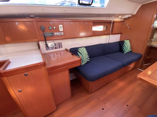 2010 Beneteau Oceanis 40, 