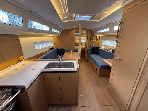 2023 Jeanneau Sun Odyssey 380, 