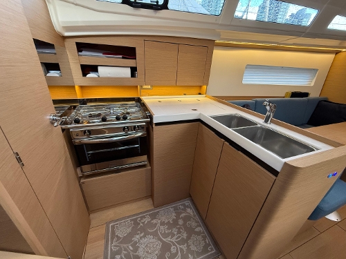 2023 Jeanneau Sun Odyssey 380, 