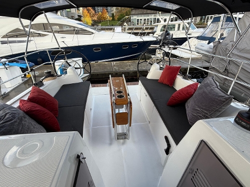 2023 Jeanneau Sun Odyssey 380, 