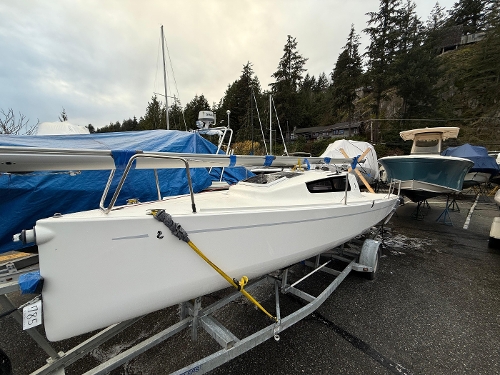 2021 Beneteau First 24, 