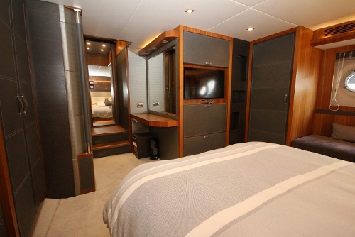 2013 Monte Carlo Yachts MCY 65, Owners' Cabin