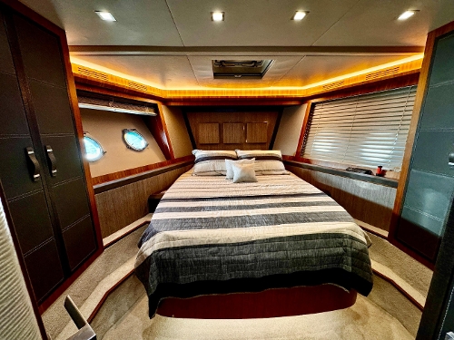 2013 Monte Carlo Yachts MCY 65, VIP Cabin