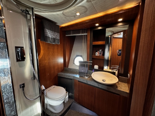 2013 Monte Carlo Yachts MCY 65, Starboard Guest Head