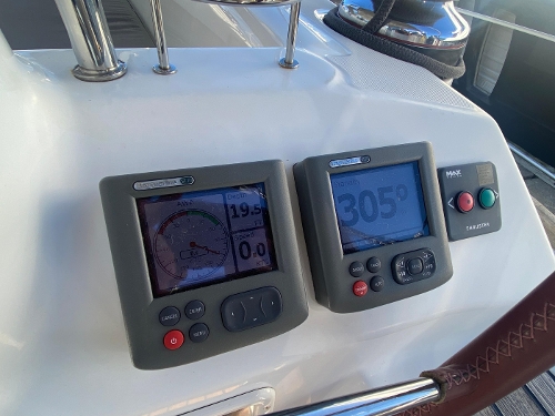 2010 Beneteau Oceanis 40, 