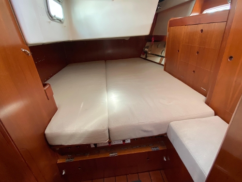 2001 Beneteau First 47.7, 