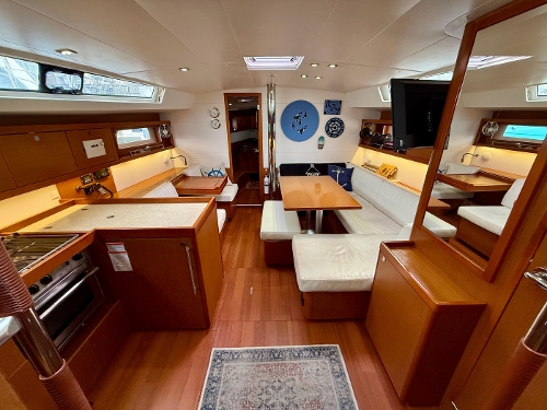 2014 Beneteau Oceanis 45, 