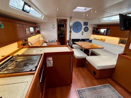 2014 Beneteau Oceanis 45, 