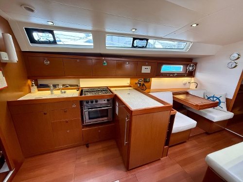 2014 Beneteau Oceanis 45, 