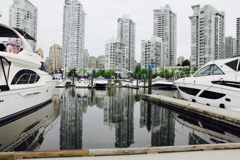 yacht slip in city